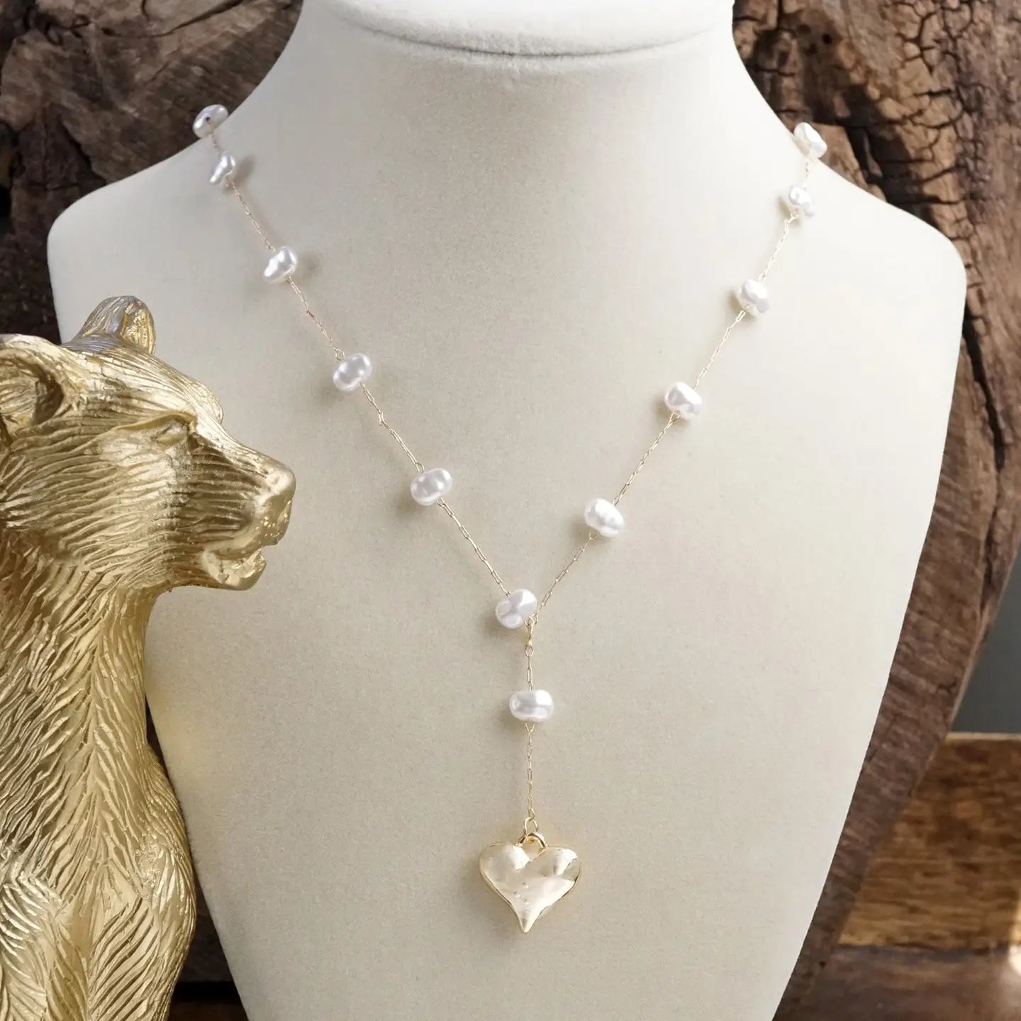 Pearl Lariat Necklace with Puffy Heart Pendant