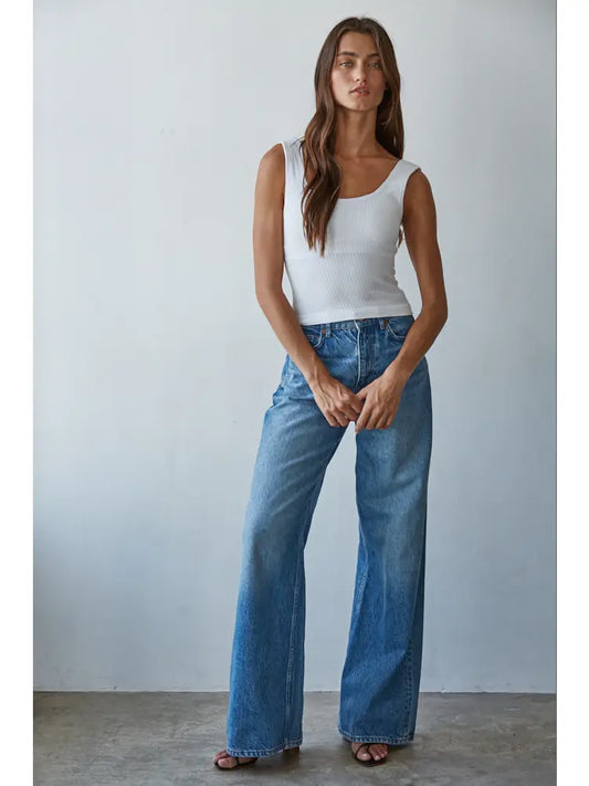 Seamless Scoop Neck Sleeveless Top