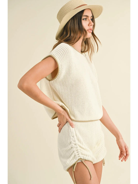 Contrasted Detail Knitted Top