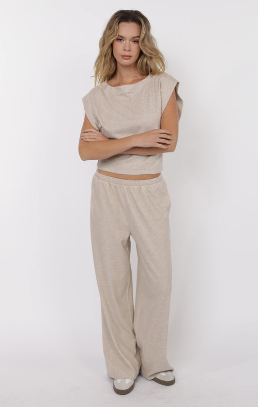 Sleeveless Shoulder Knit Top