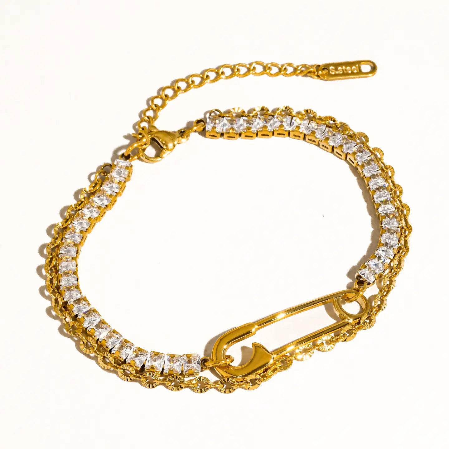 Acier 18K Gold Non-Tarnish Glam Rhinestone Clip Bracelet