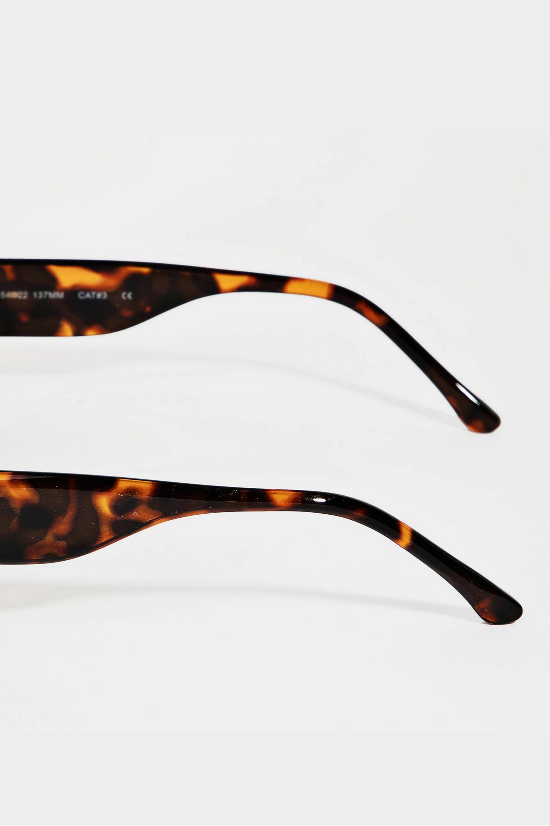 Meredith Oval Frame Sunglasses