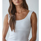 Seamless Scoop Neck Sleeveless Top