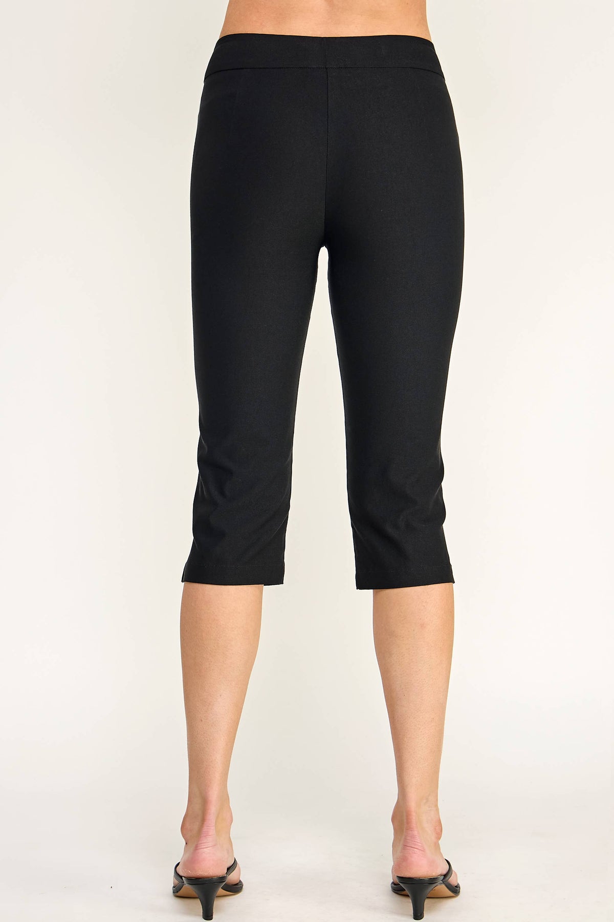 Capri Pants With Slide Slit Hem