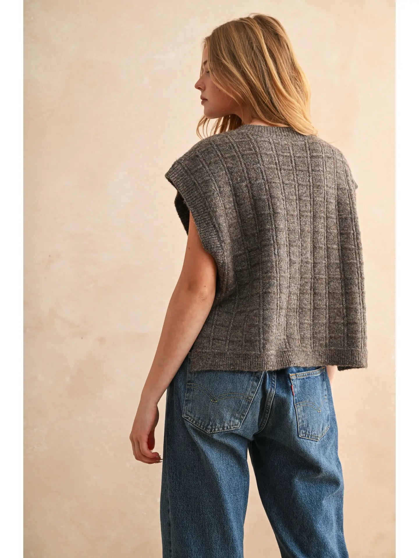 Textured Pattern Sweater Vest