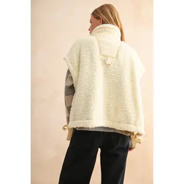 Teddy Fabric Utility Vest Jacket