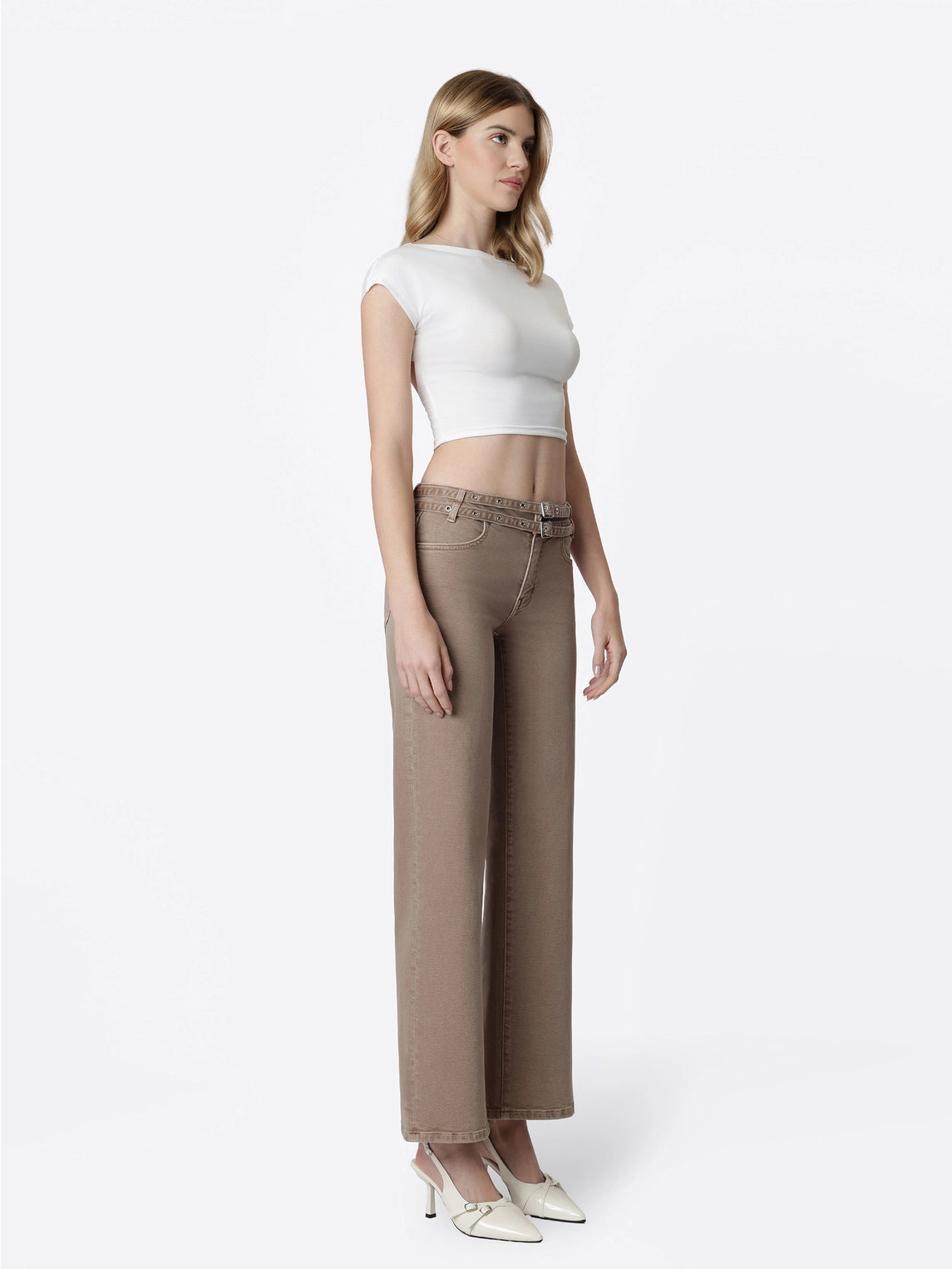 Low Rise Belted Wide Leg Jeans
