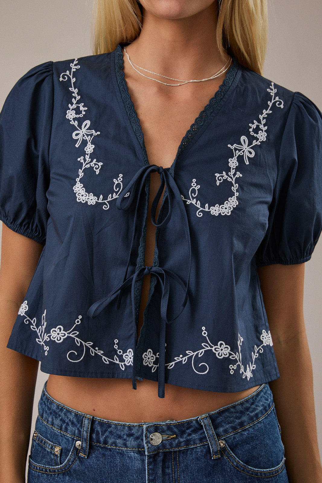 Short Puff Sleeve with Tie Front