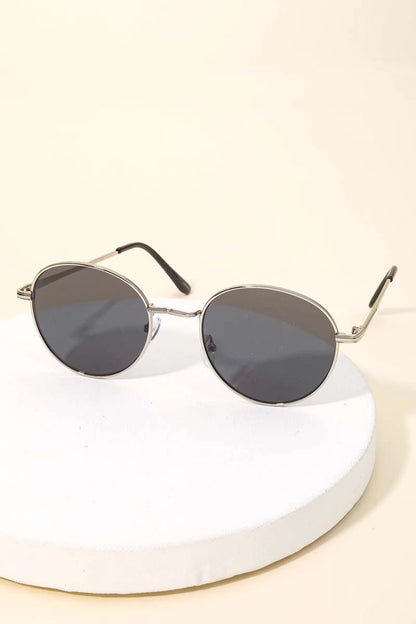 Thin Retro Fashion Sunglasses