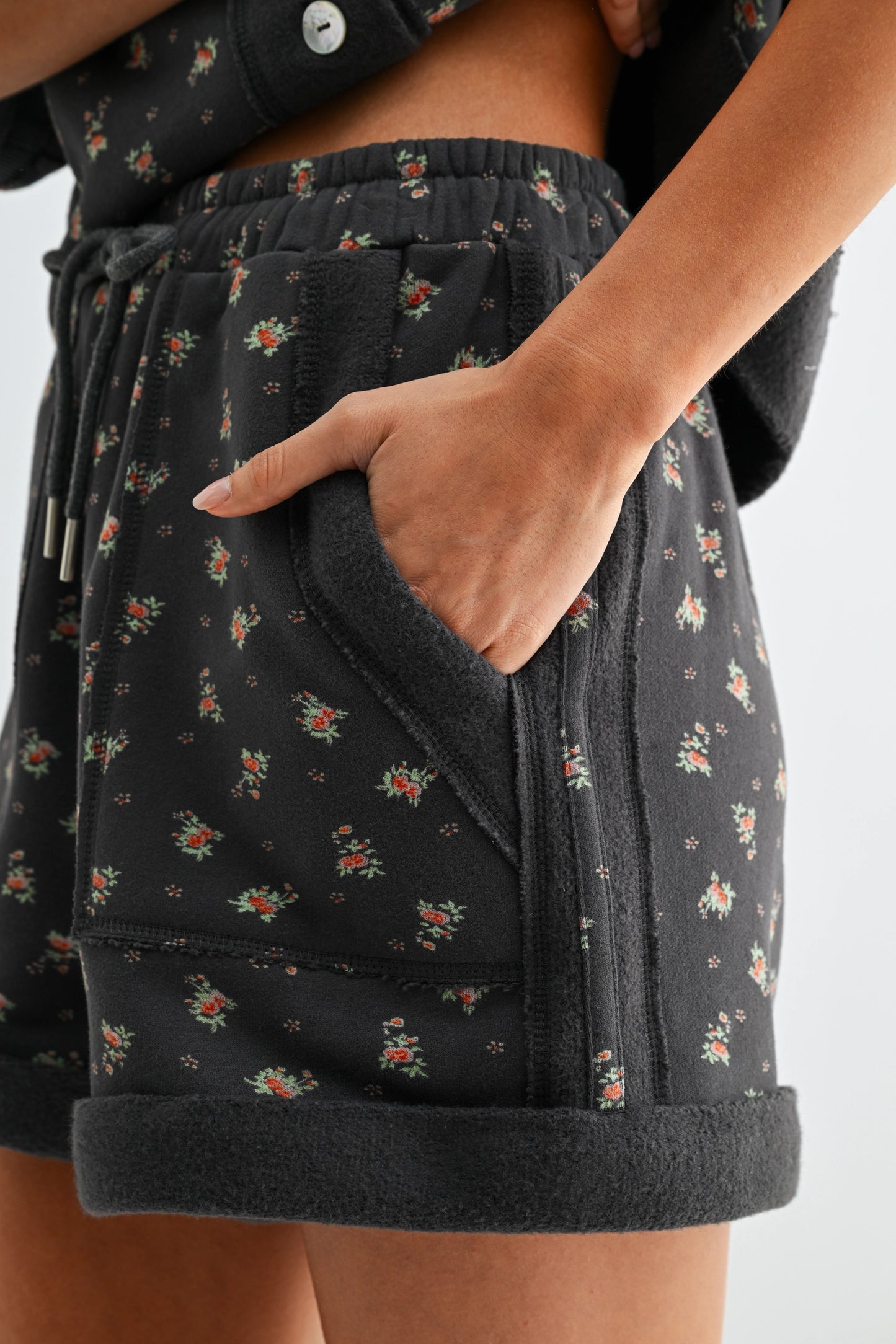Floral Print Short Sleeve Top Set Pocket Shorts