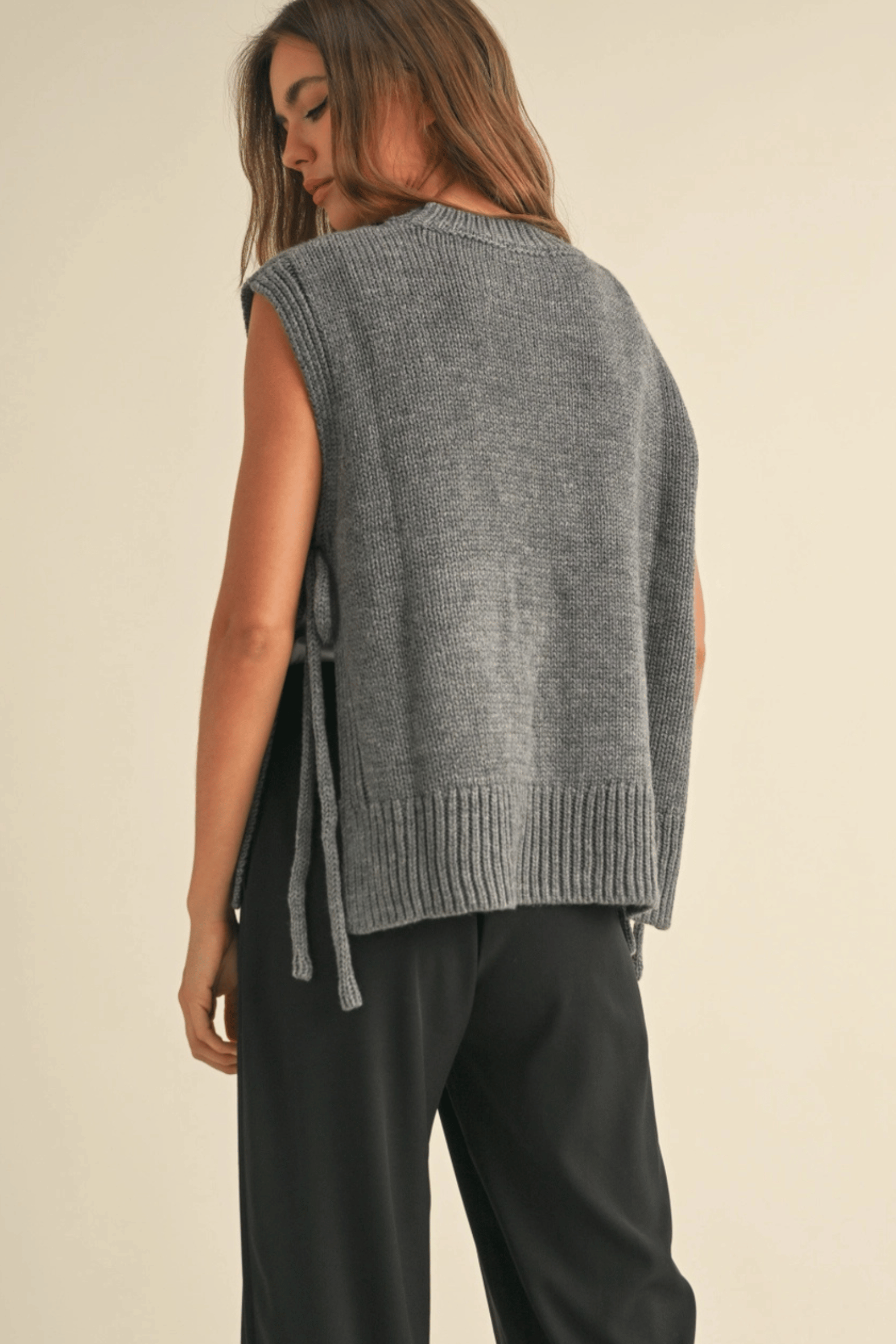 Sleeveless Pocket Detail Side Tie Sweater Vest