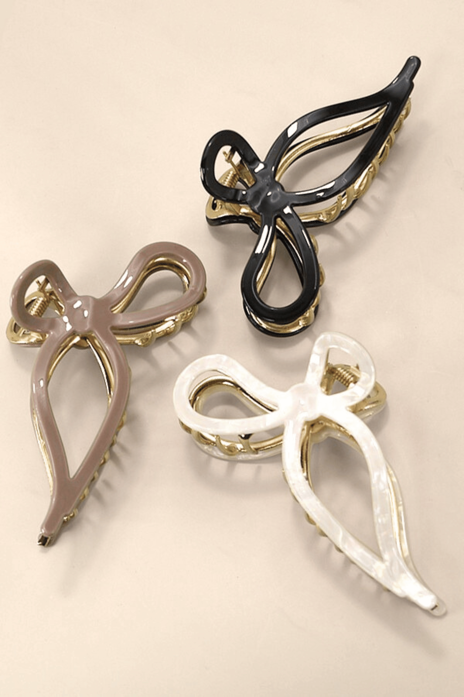 Jumbo Metal and Neutral Bow Hair Claw Clip