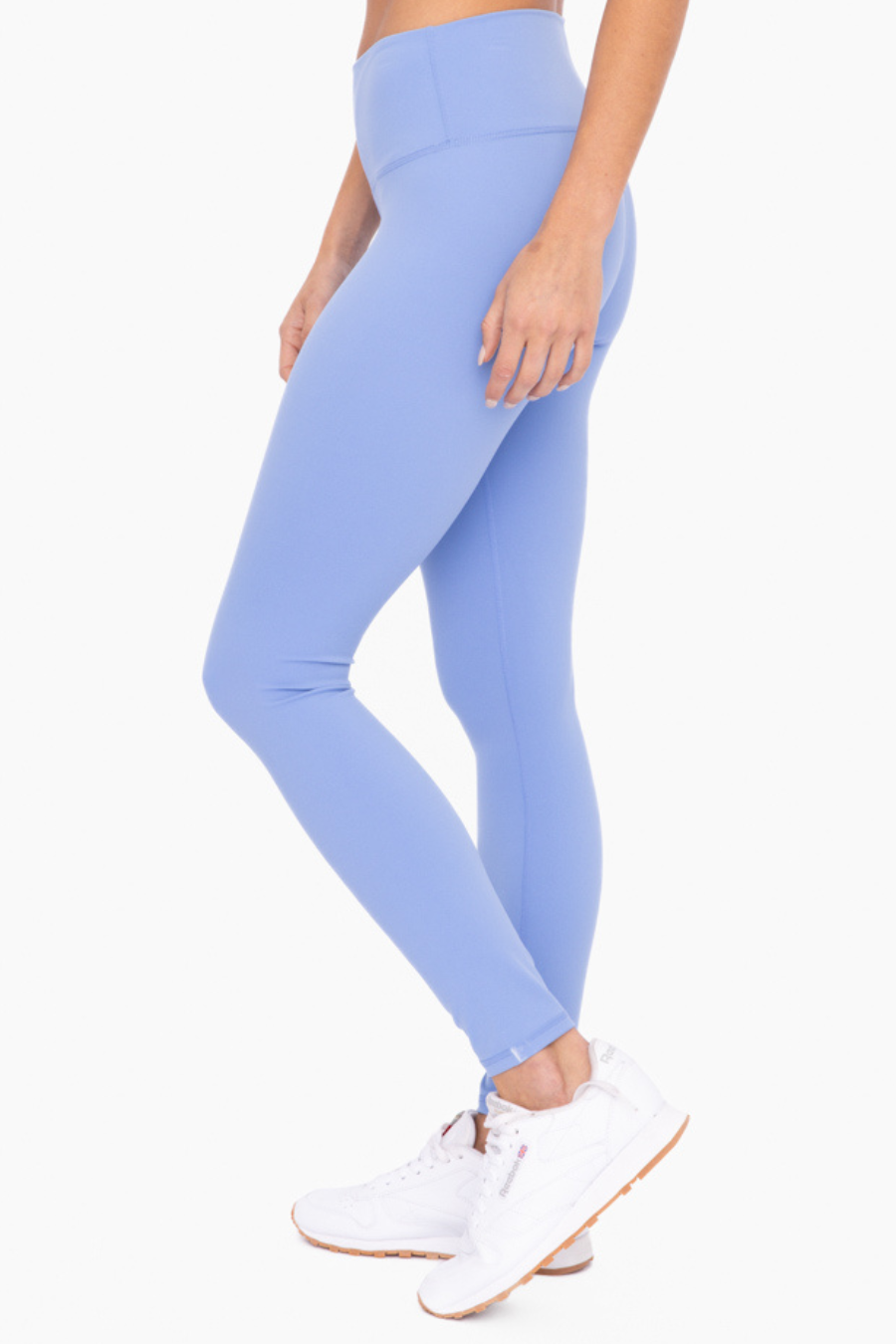 close up front view of Manhattan high waist legging in the color fog 