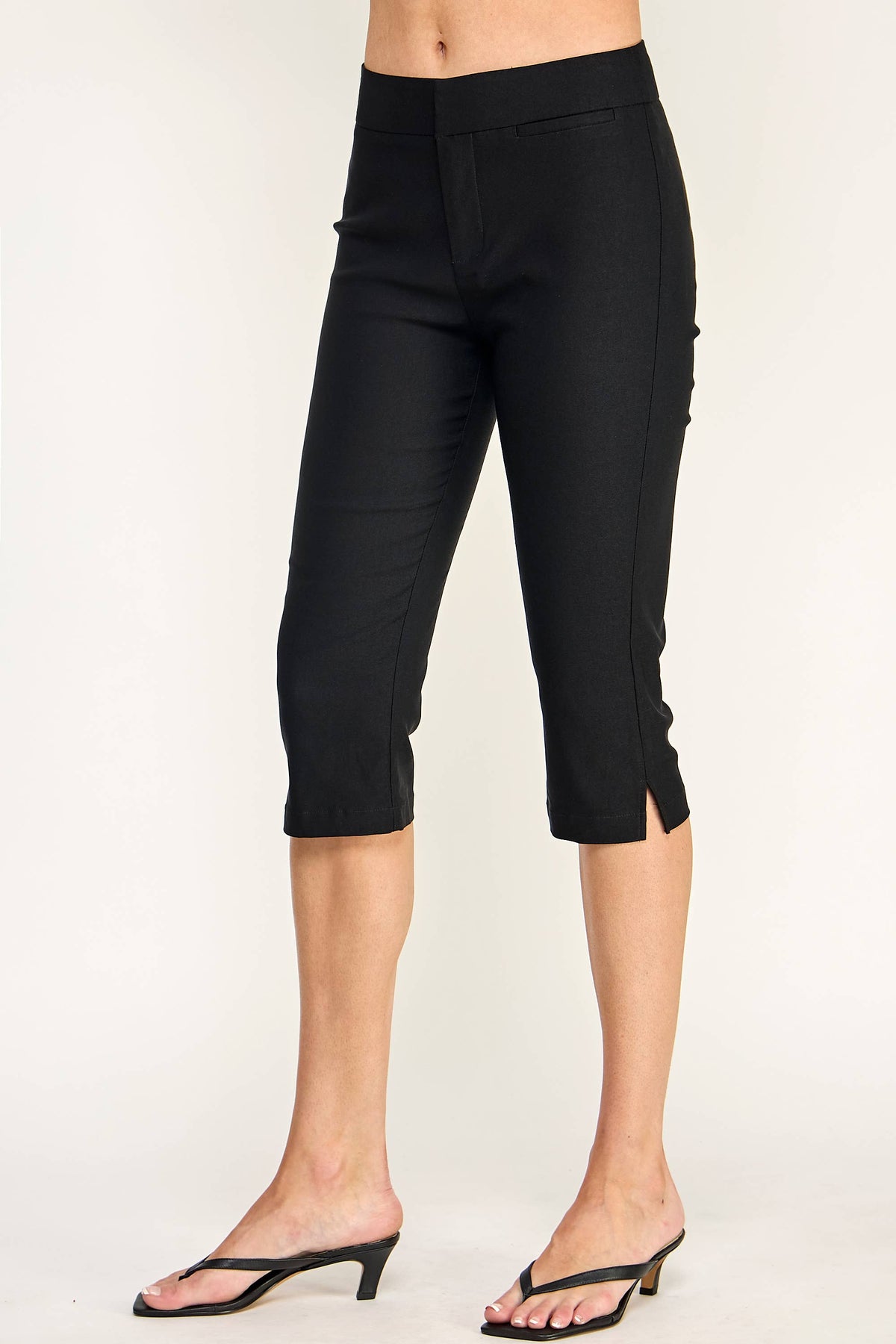 Capri Pants With Slide Slit Hem